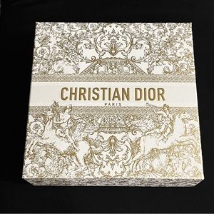 ✨Beautiful Dior Gift Accessories Box